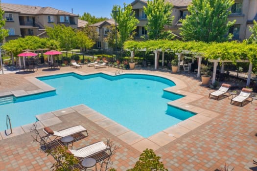 Artisan 8282 property